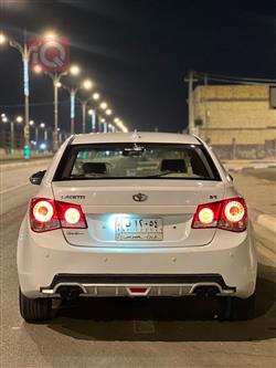 دایۆ لەیسیتی